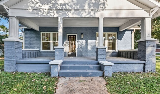Building Photo - Totally Renovated Bungalow
