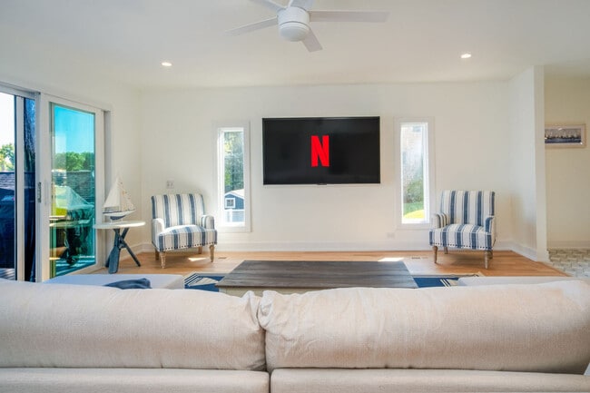 Photo - 184 Grand Ave Unidad ID1374785P