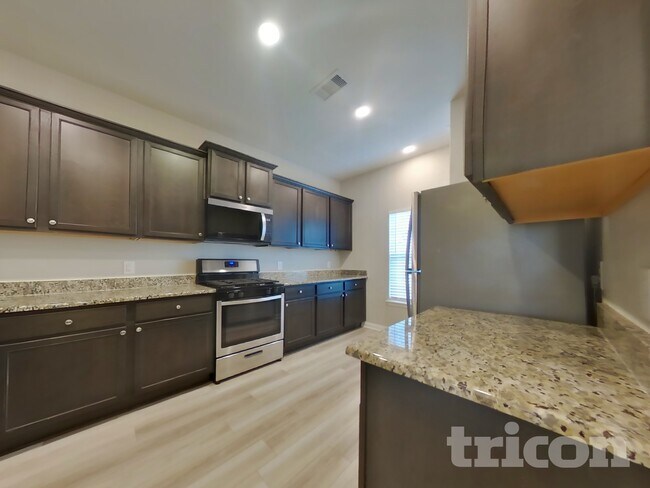 Photo - 23112 Shakespeare Dr