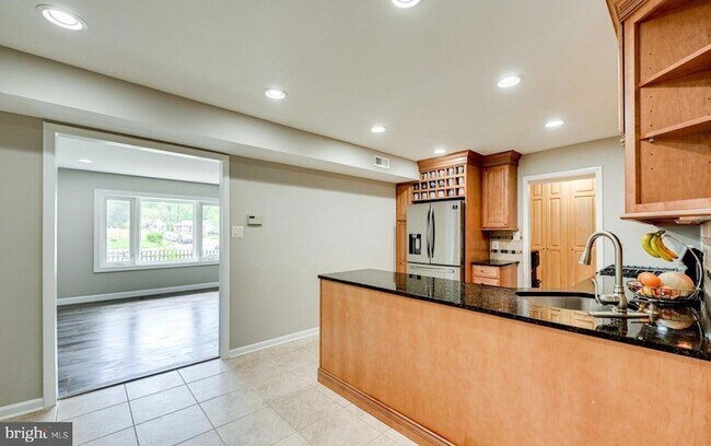 Photo - 4005 Lees Corner Rd