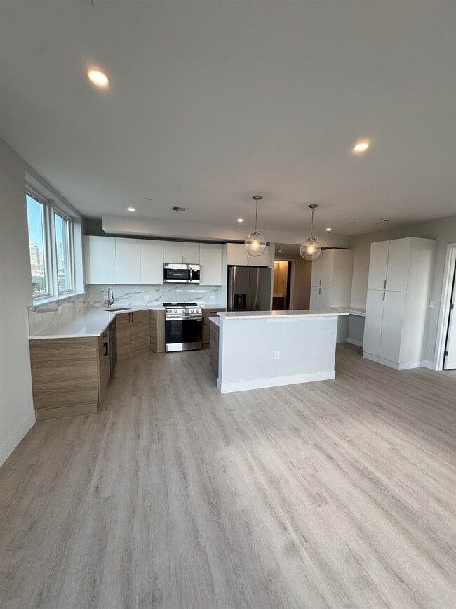 Photo - 40 Center St Unit 403