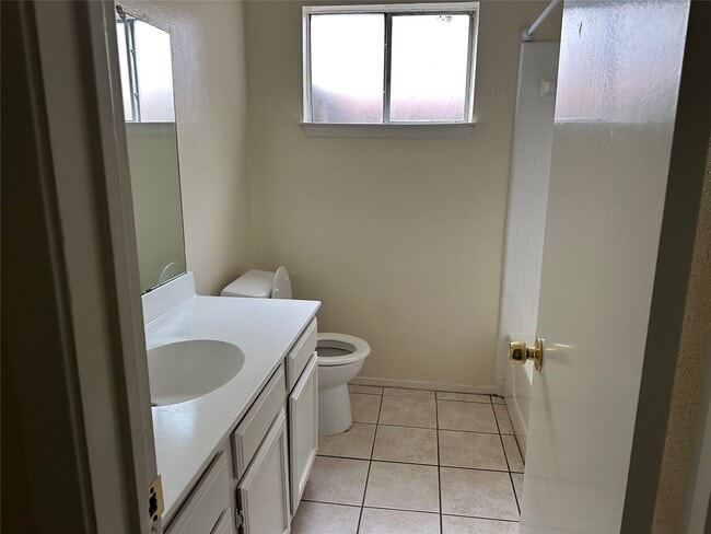 Photo - 13910 Clark Towne Ln