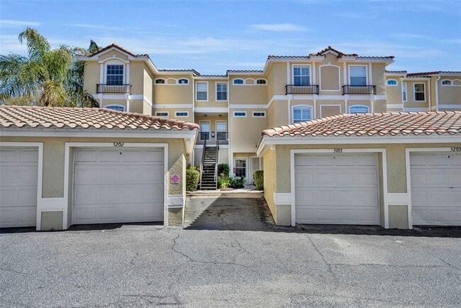 Photo - 676 Sandy Neck Ln Unidad 102