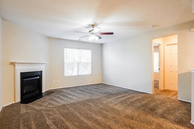 Photo - 936 Mailwood Dr