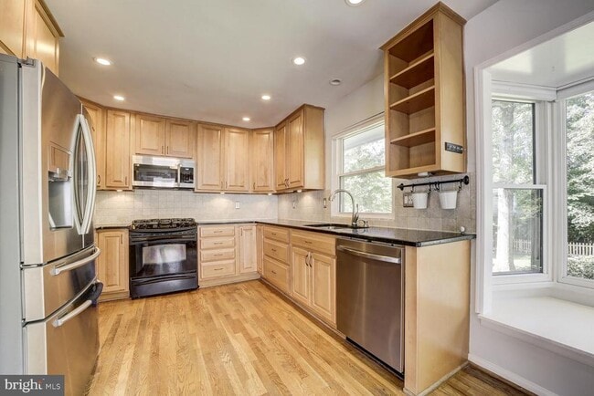 Photo - 8112 Karl Rd