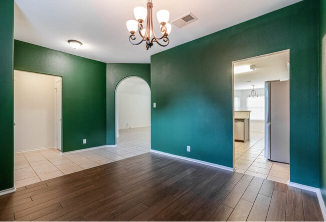 Photo - 15718 Knollrun