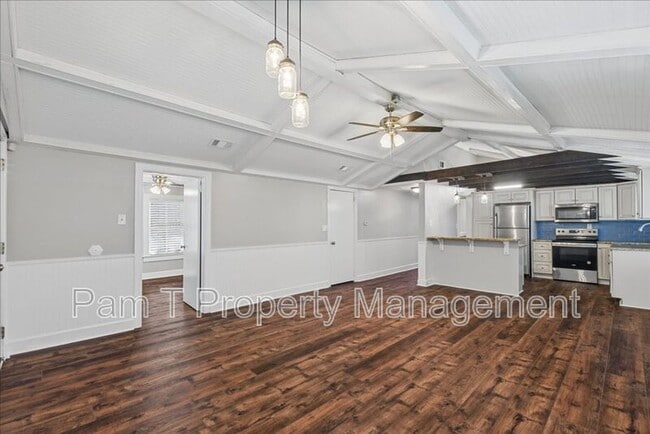 Photo - 2022 Ridgewood Ave