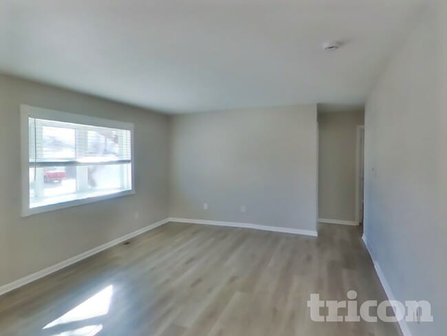 Photo - 1006 De La Vista Pl