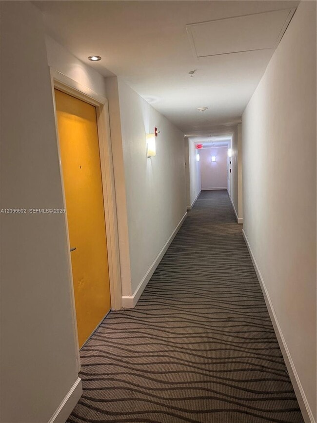 Photo - 234 NE 3rd St Unidad 1603