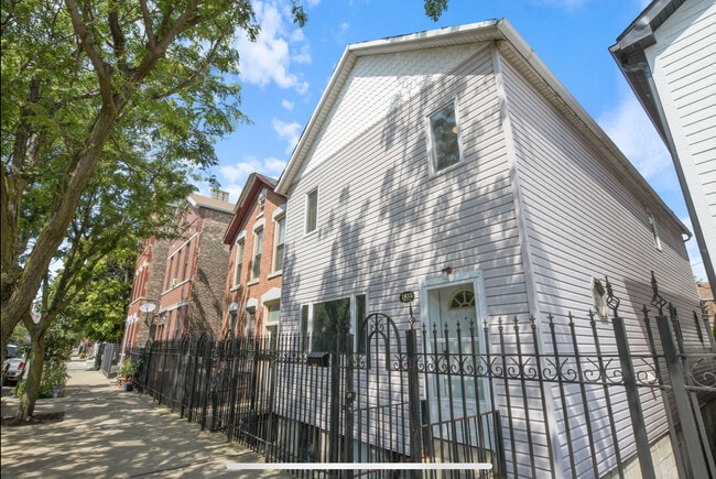 Building Photo - 1835 S May St Rental