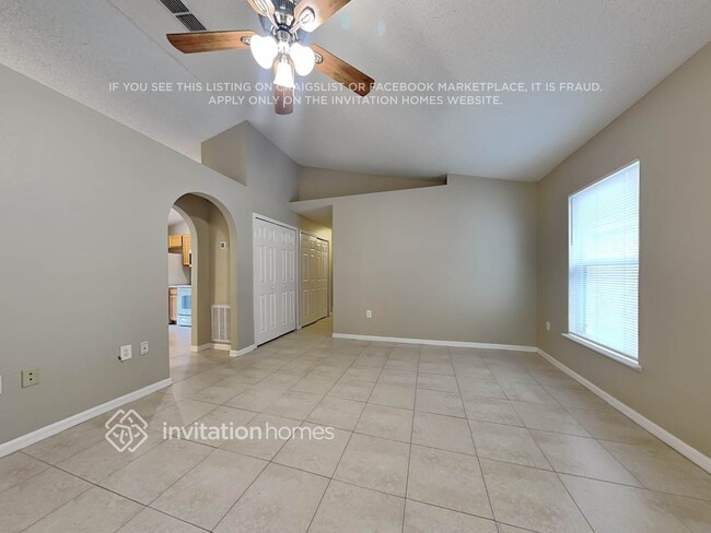 Photo - 11336 Ivy Flower Loop