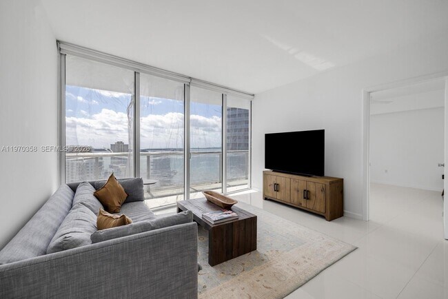 Photo - 465 Brickell Ave Unit 2705