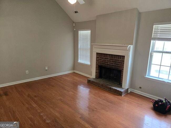 Photo - 642 N Fairfield Dr