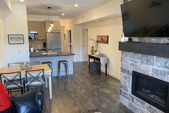 Photo - 20 Beckwith Ln