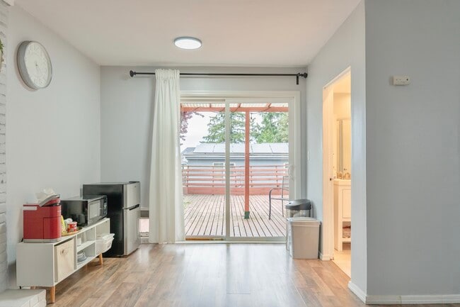 Photo - Spacious 3-Bedroom Home for Rent in Renton