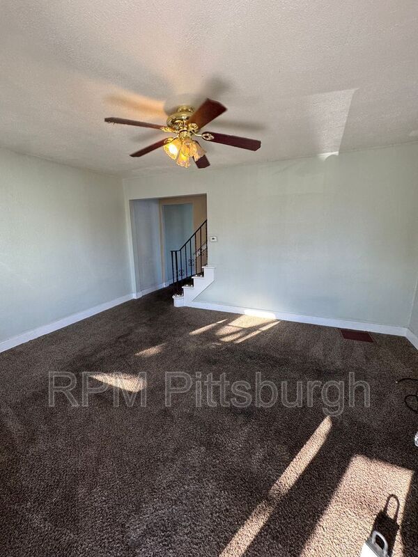 Photo - 601 Farnsworth Ave