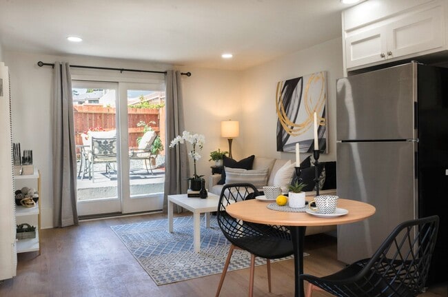 Photo - 4815 Appian Way Unit COTTAGE