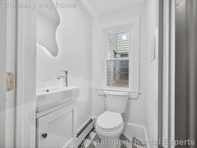 Photo - 114 Woodstock St Unit #2