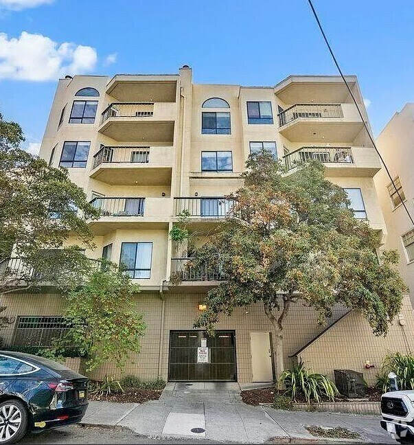 Building Photo - 330 Park View Terrace Unit 104 Rental