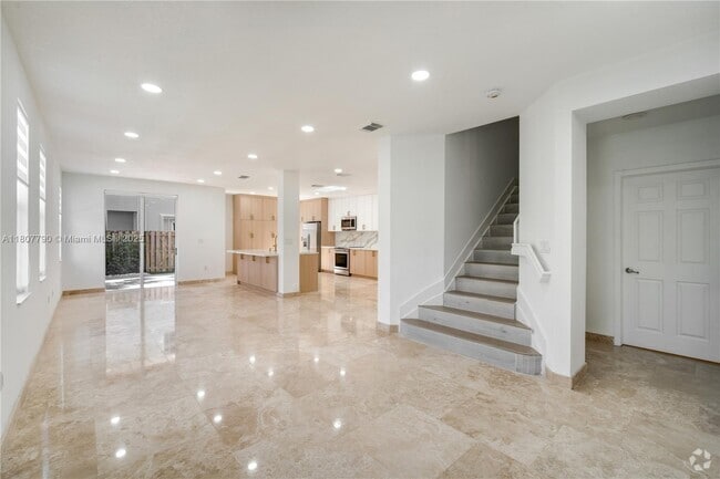 Building Photo - 7500 NW 107th Pl Rental