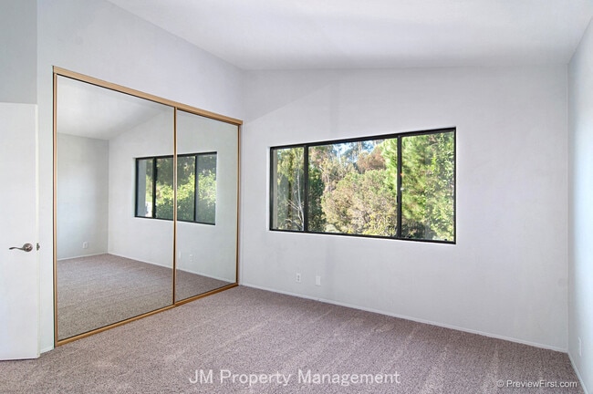 Photo - Detached home in La Jolla Colony!
