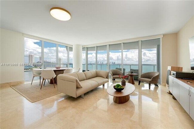 Photo - 1331 Brickell Bay Dr Unit 1331 Brickell Bay Dr # 1801