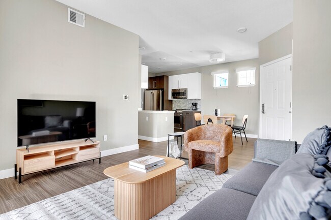 Photo - 1265 Lakeside Dr Unidad FL2-ID2100