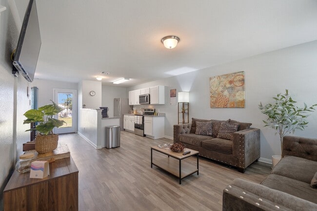 Photo - 196 Goldenrod