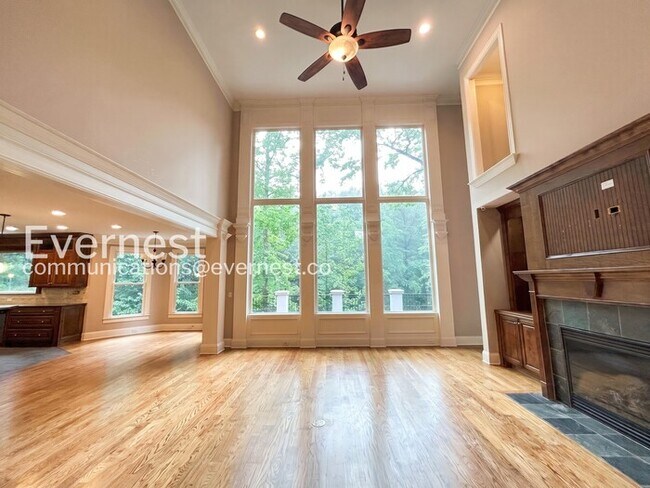 Photo - 4002 Moheb St SW
