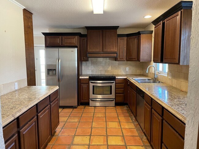 Photo - Pre-Leasing for July!