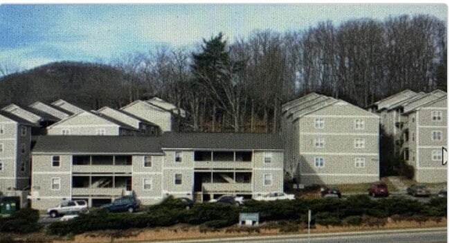 Building Photo - 229 E King St Unit 13