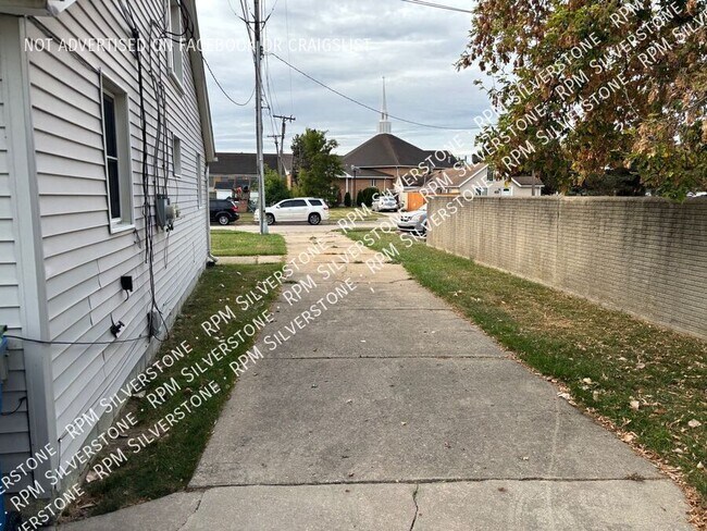 Photo - 13681 McKinley-