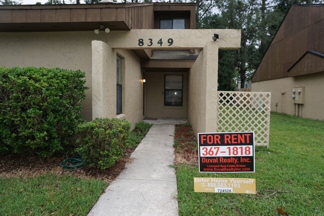 Building Photo - Westside 2/2 Townhome Near NAS