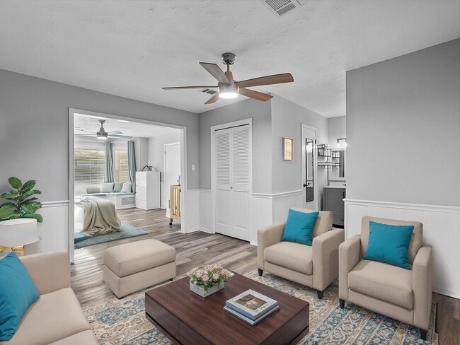 Photo - 11322 Sagewillow Ln