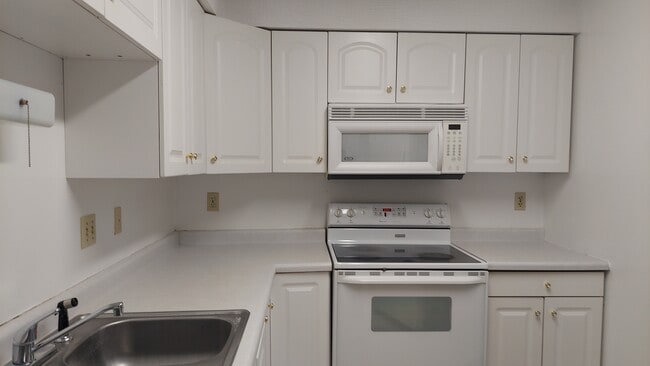 Photo - 1025 Richfield Ln