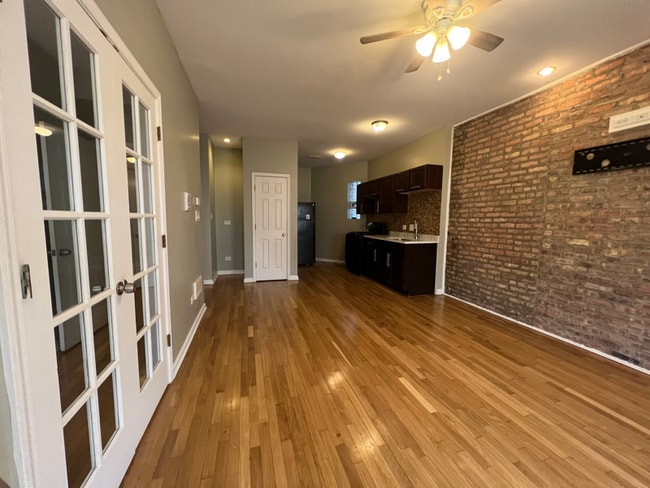 Photo - 5710 S Michigan Ave Unidad 3S