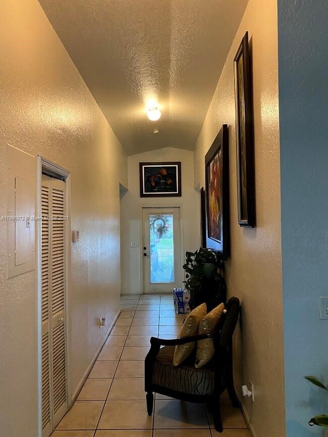 Photo - 2434 Adams St