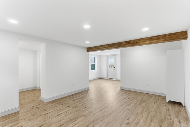 Photo - 944 Murphy Ave