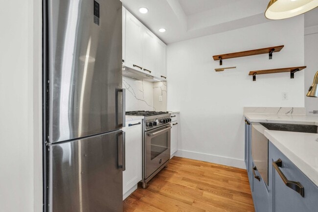 Photo - 627 DeKalb Ave Unit 1