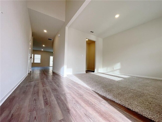 Photo - 6003 Hickory Crk Ct