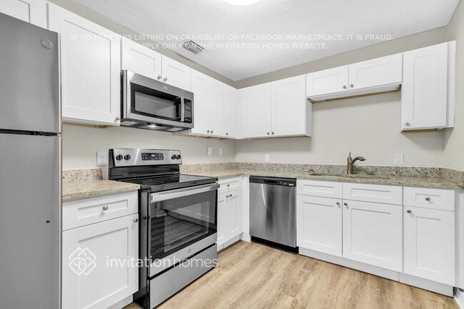 Photo - 7977 Helston Dr