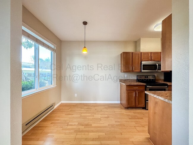 Photo - 13 Schooner Ct