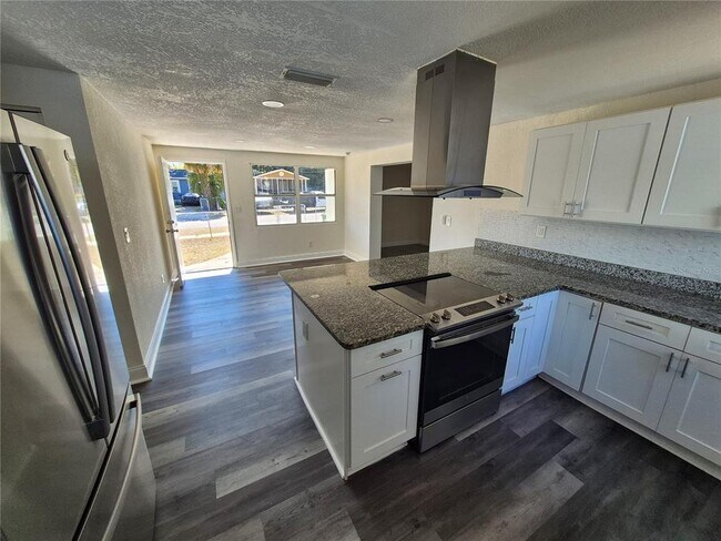 Photo - 3312 E Ellicott St