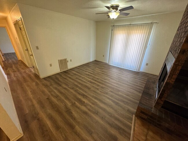Photo - 2 bedroom one bath at Cedar Hills in Ozark!  Internet, water, sewer and Trash Included