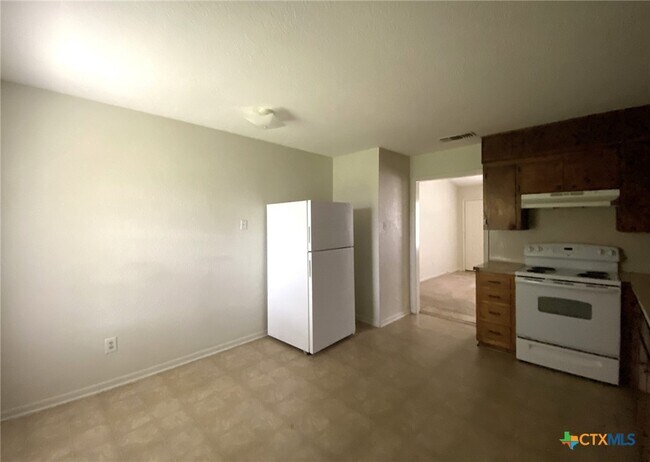 Photo - 4800 Rainbow Cir