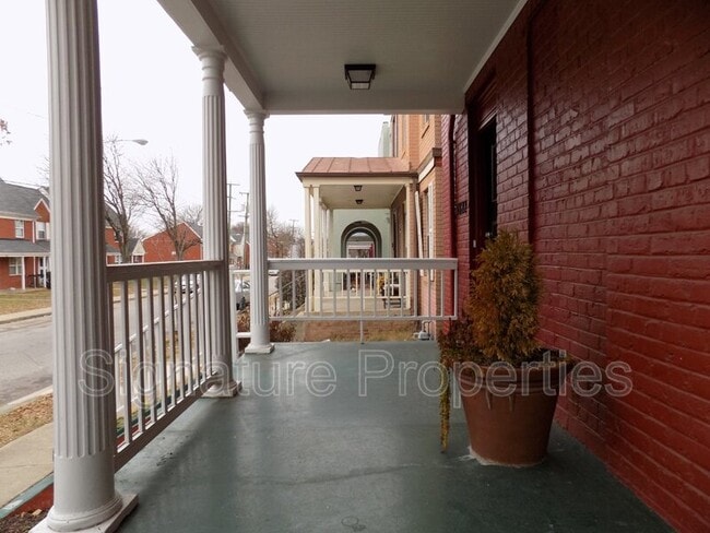 1822 Idlewood Ave