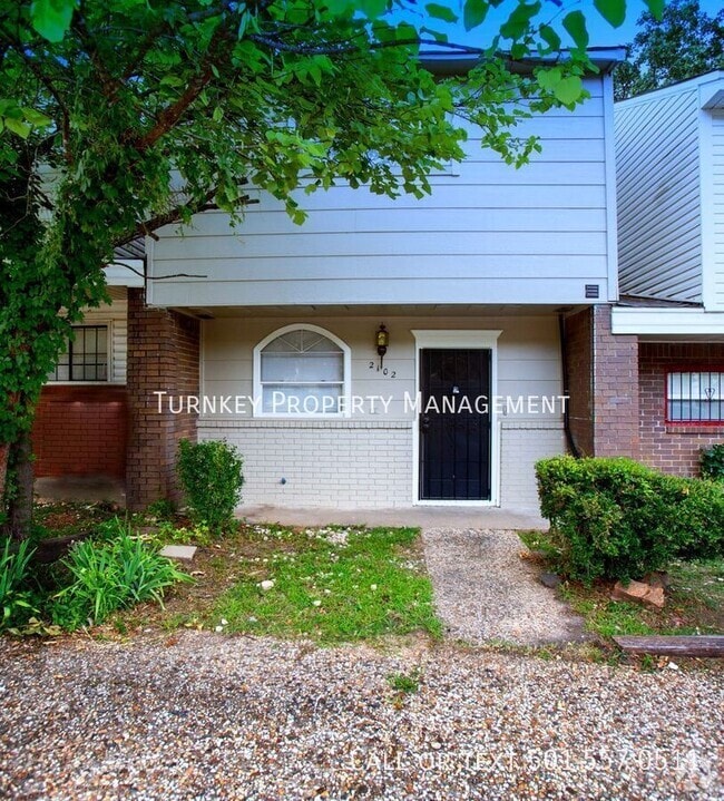 Building Photo - 2102 Fendley Dr Rental