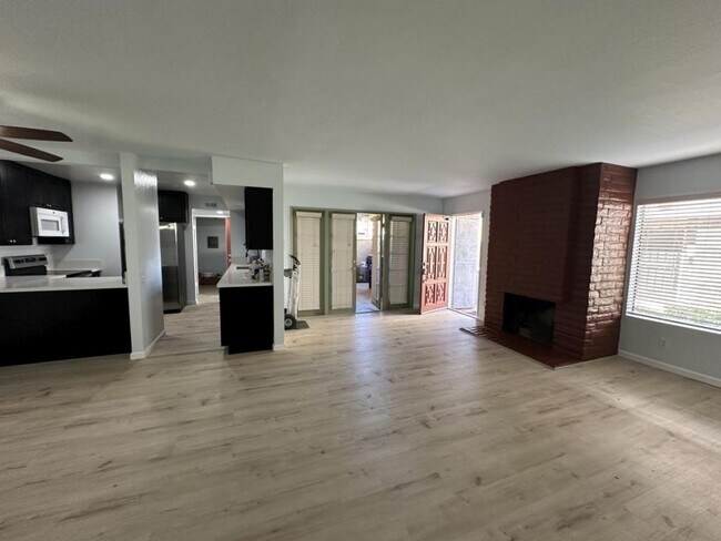 Photo - 17468 Fairlie Rd