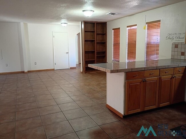 Photo - 2830 Santa Clara St SE