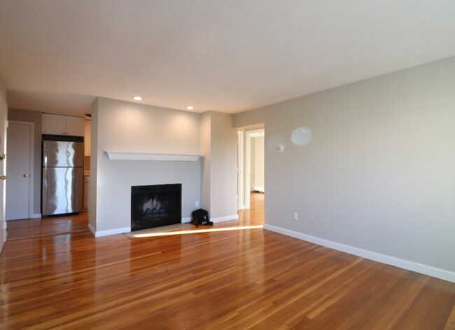 Photo - 50 Evergreen St Condo